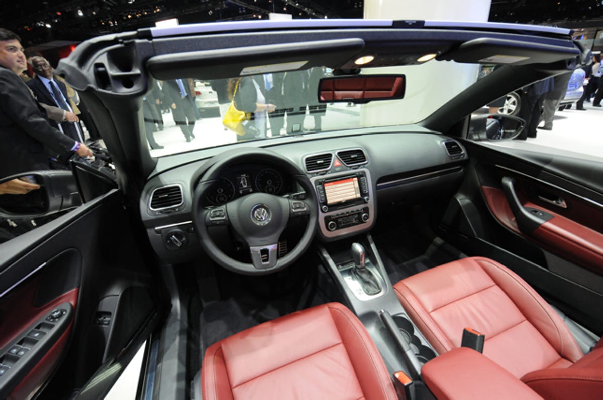 VW_Eos_interior.jpg