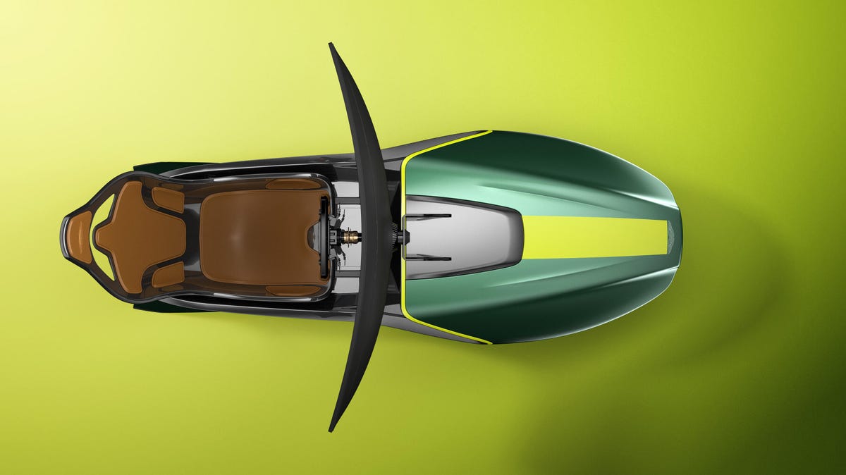 Aston Martin AMR-C01 Curv racing simulator rig