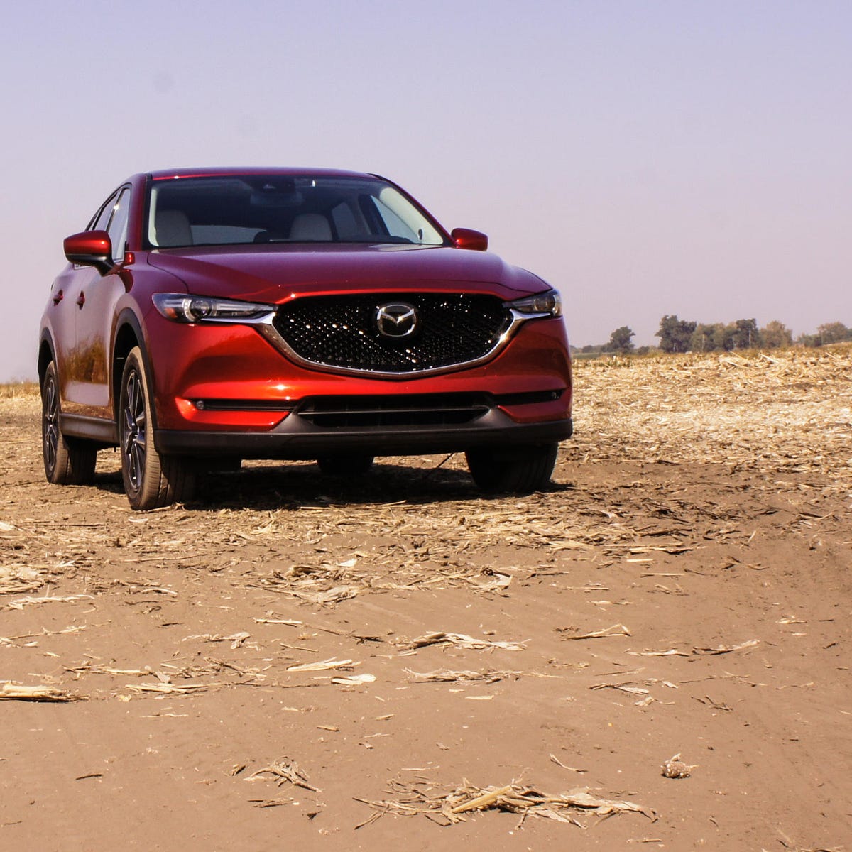 2017 Mazda CX-5 review: Mazda's small SUV aims at luxury class, retains  budget price - CNET