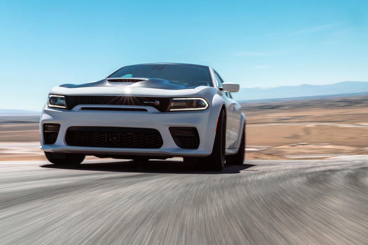 2020-dodge-charger-scat-pack-widebody-50