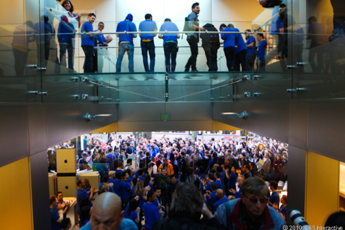 The scene at the San Francisco Apple Store.