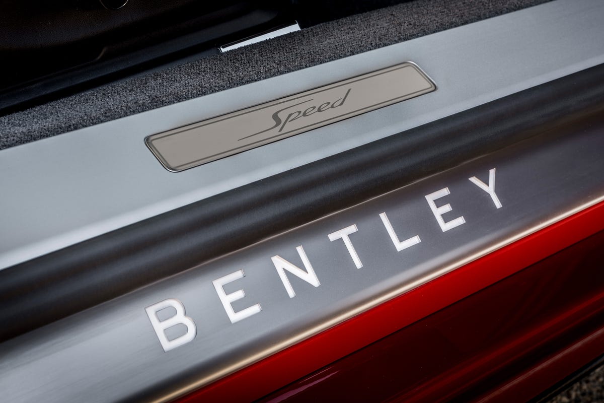 2022-bentley-continental-gt-speed-ruby-red-9