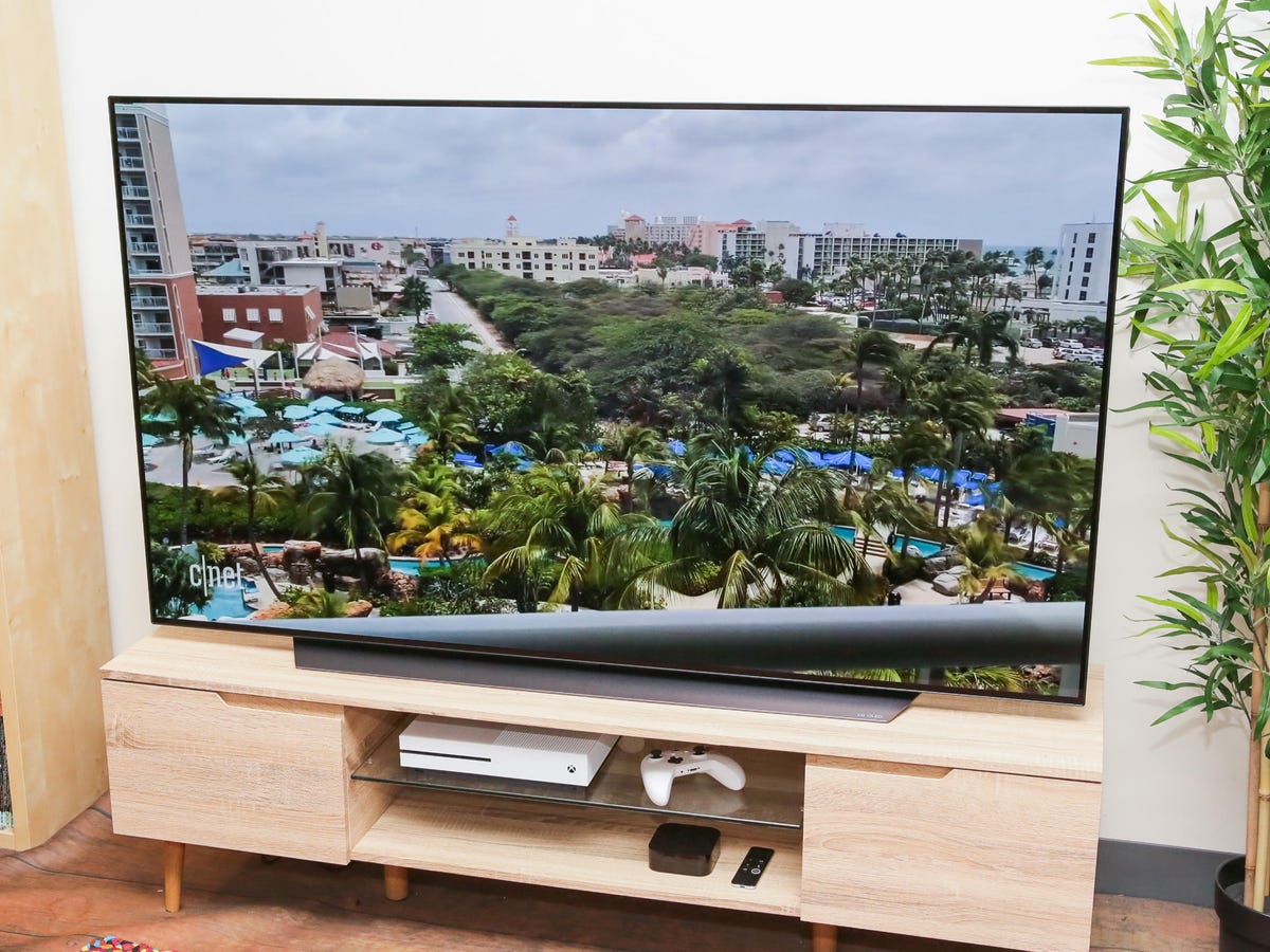 Телевизор 65 авито. LG телевизоры OLED 65 дюймов. LG OLED 75 дюймов. Телевизор Сяоми 65 дюймов. Телевизор 55 дюймов олед LG.
