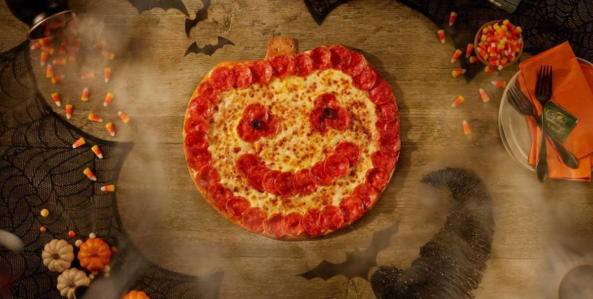 Papa Johns jack-o-lantern pizza