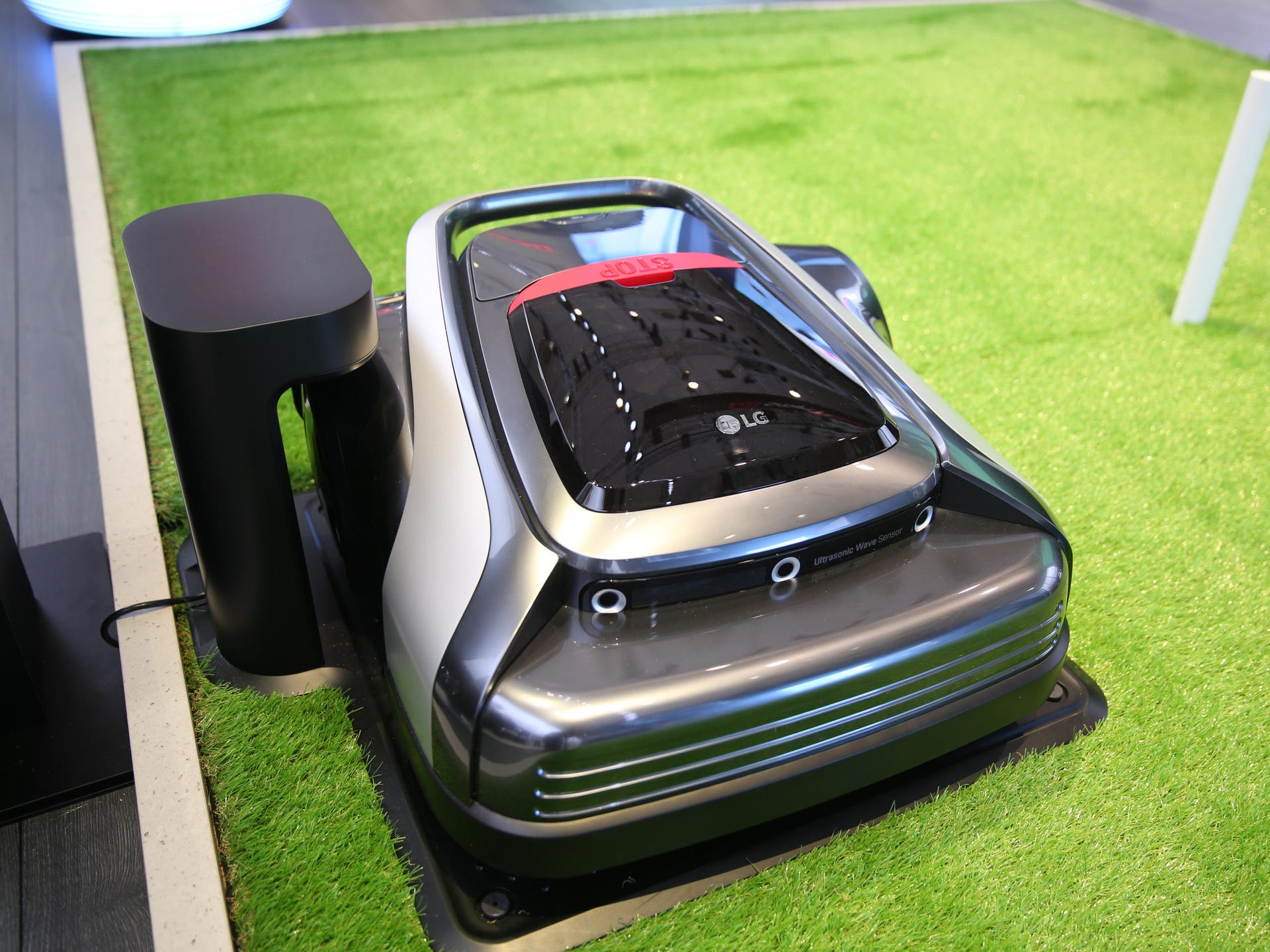 lg-lawn-mower-robot-product-photos-9