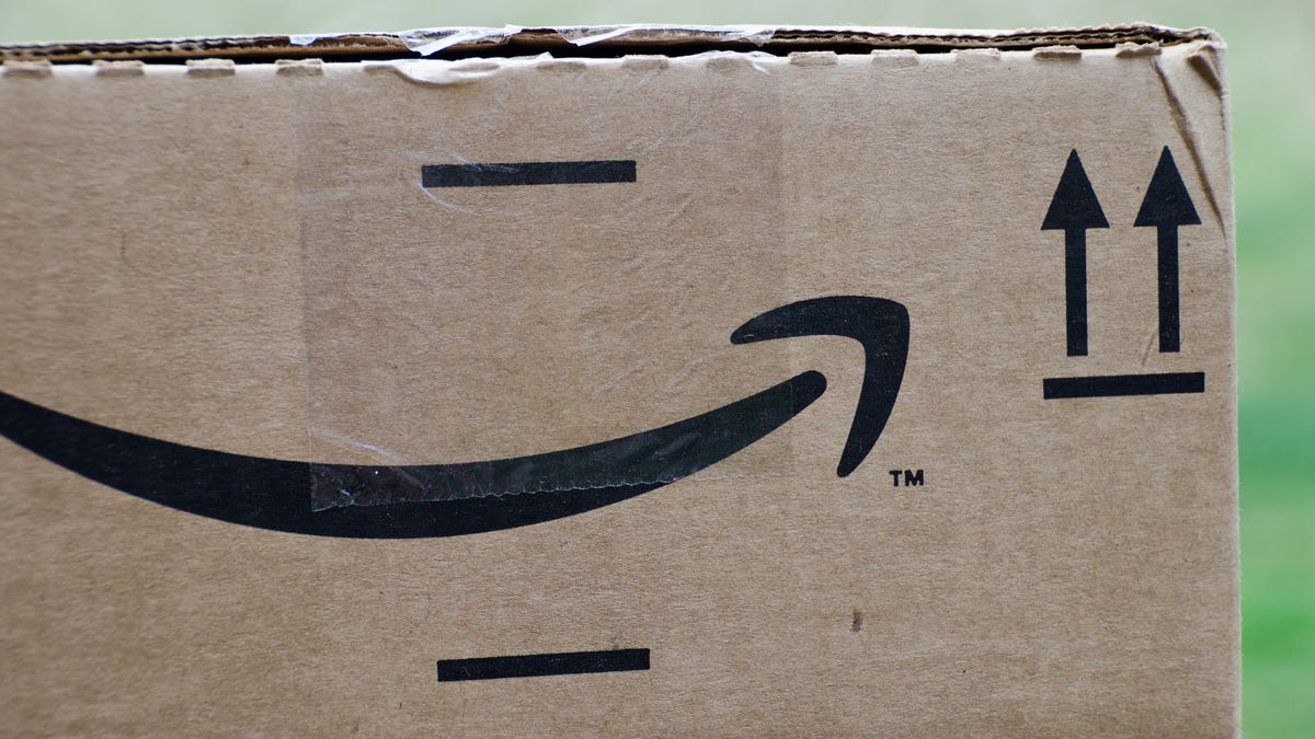 Amazon shipping box with smile logo