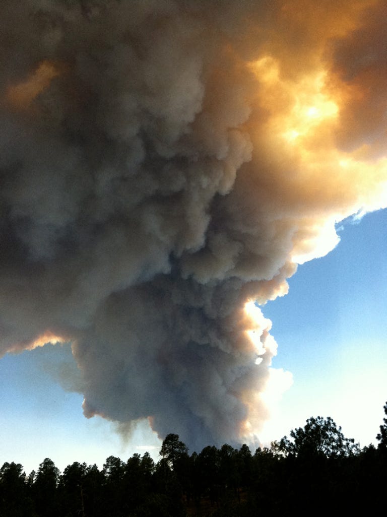 The Las Conchas fire on Sunday, viewed from Los Alamos when the blaze was relatively new.
