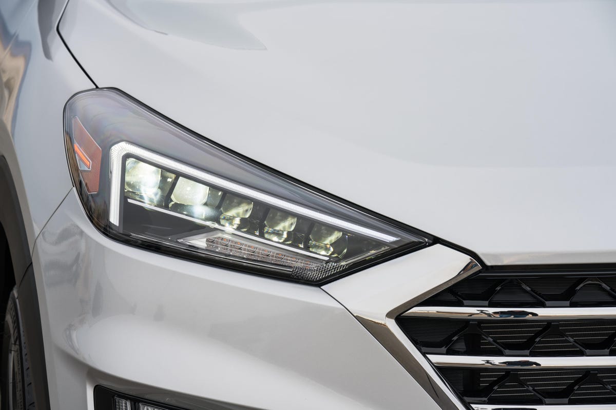 Lege med Klassifikation Rejse 2019 Hyundai Tucson gets smarter, safer and a little better looking - CNET