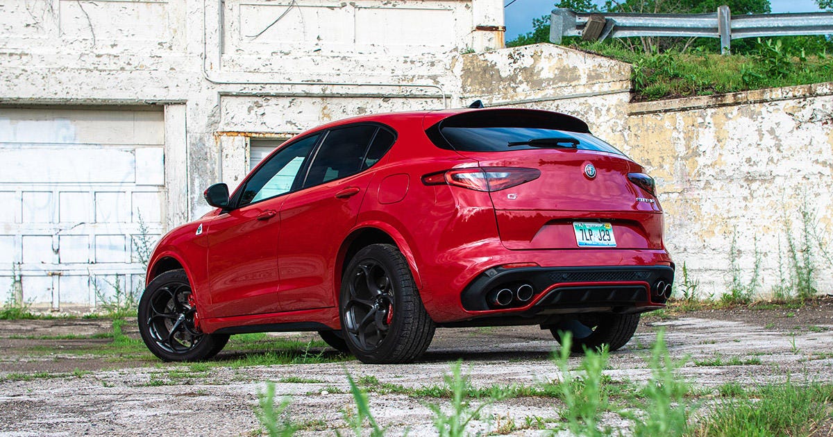 2020 Alfa Romeo Stelvio Reviews  Price, specs, features and photos -  Autoblog