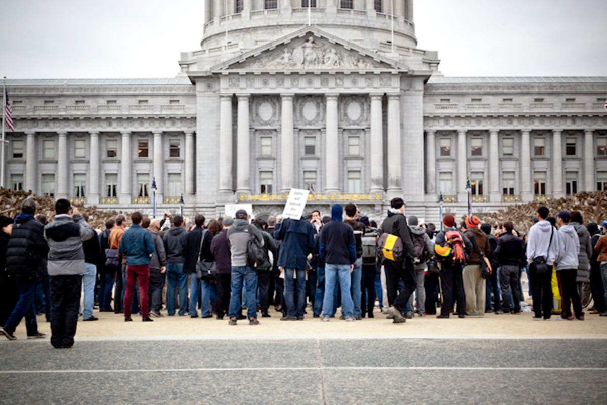 200 people gather in front of SF's City Hall