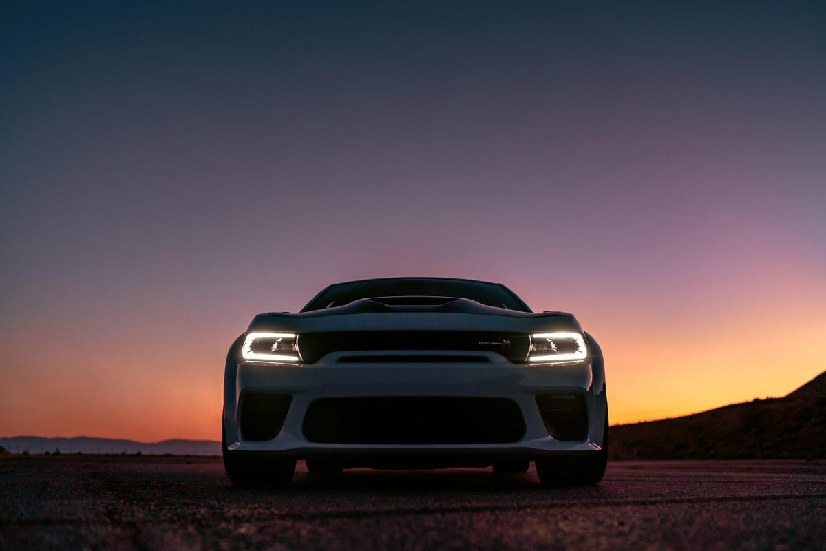 2020-dodge-charger-scat-pack-widebody-36