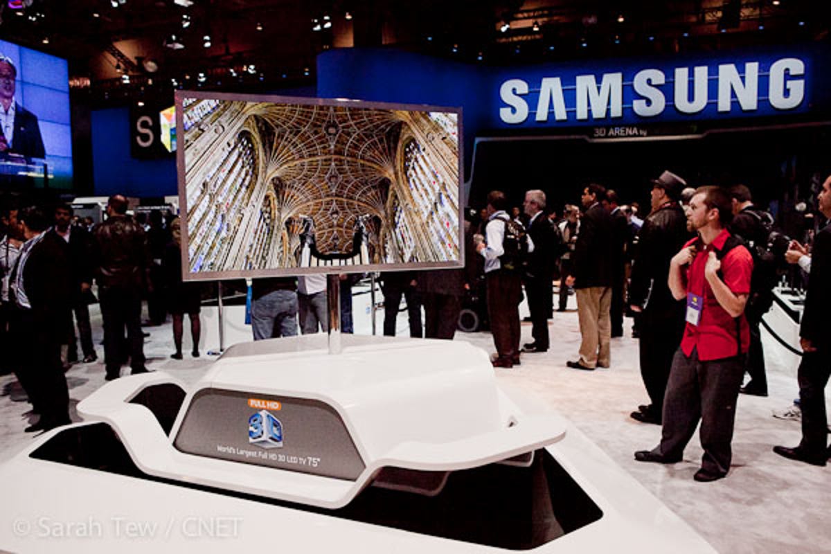 010_Fun_Products_CES_2011.jpg