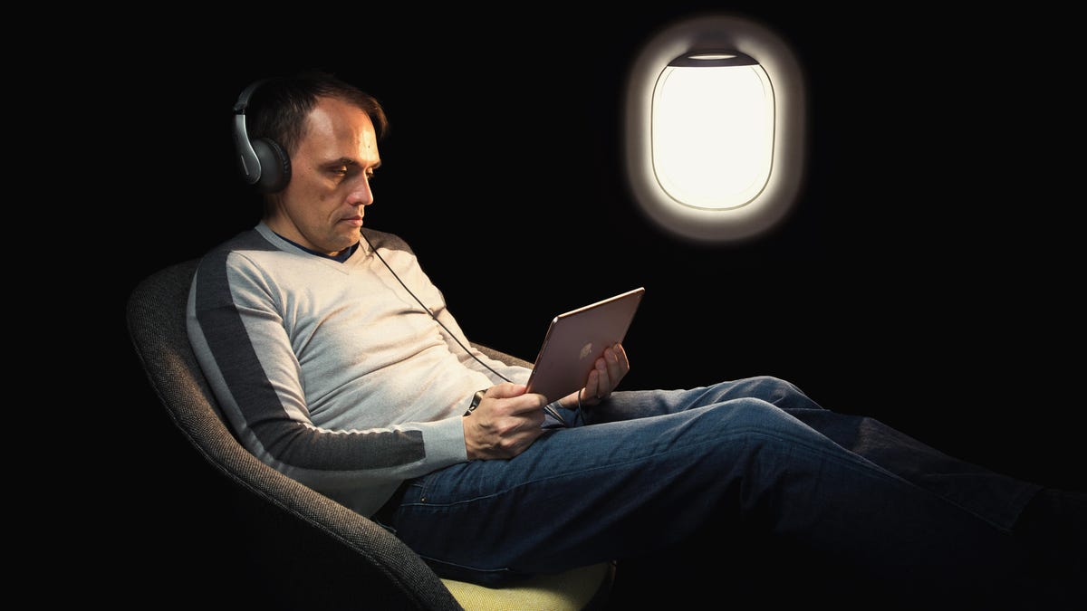 cnet-magazine-how-to-airplane-media