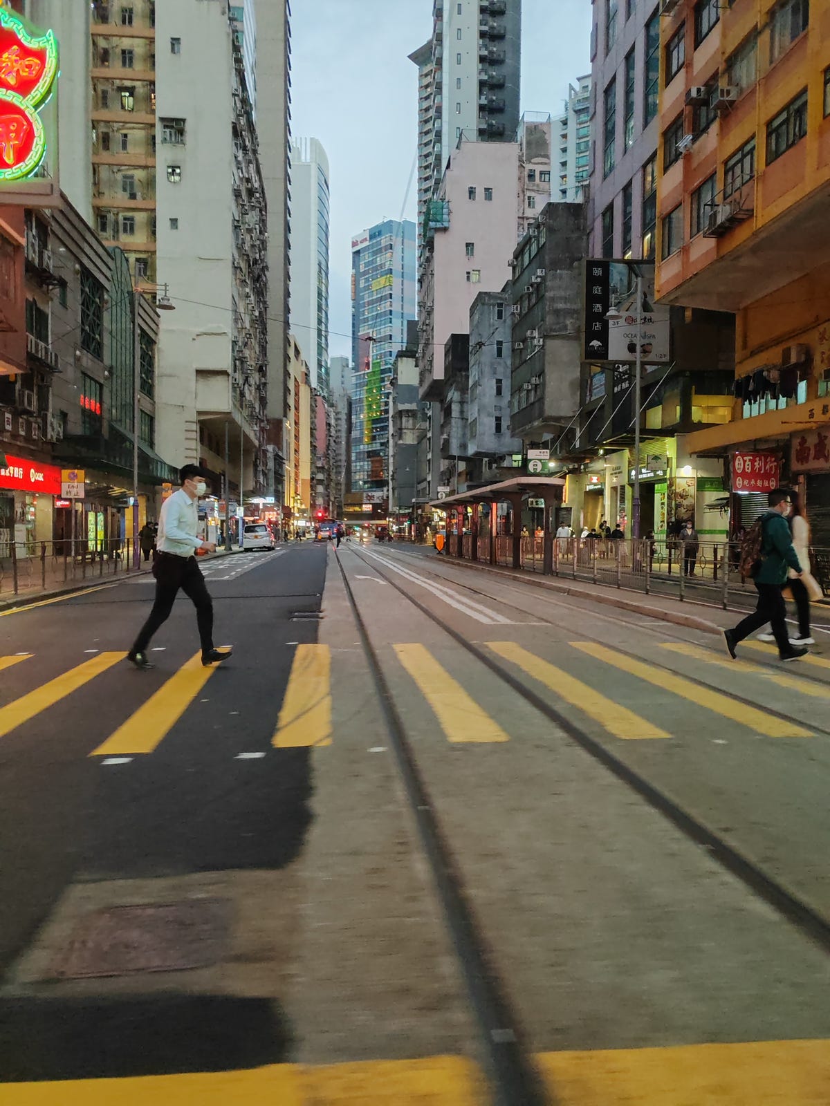 crosswalk in hong kong