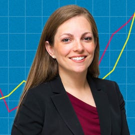 headshot of financial expert Danielle Hale