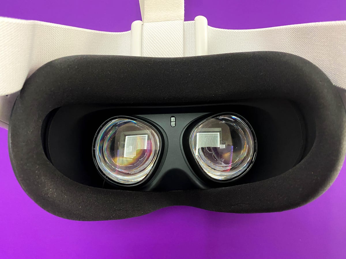 inside the Oculus Quest 2