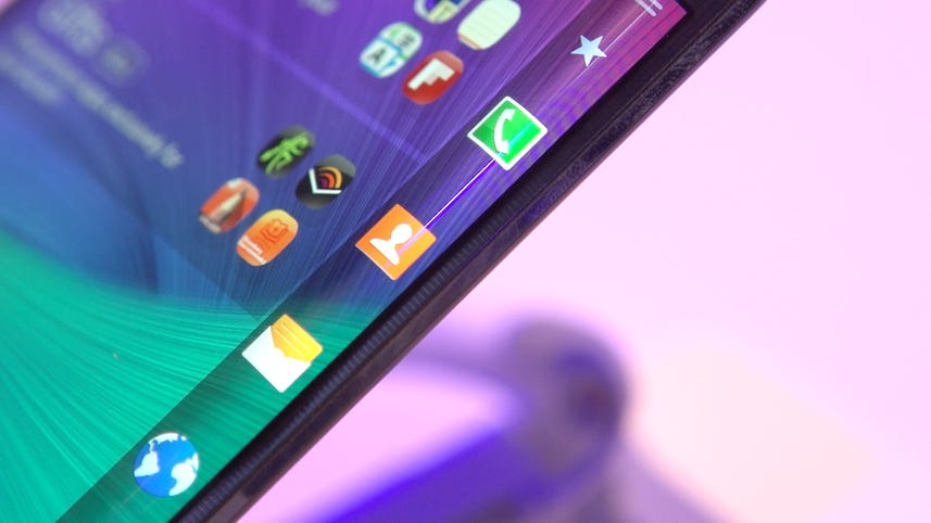 A closer look at the Samsung Galaxy Note Edge's curved screen