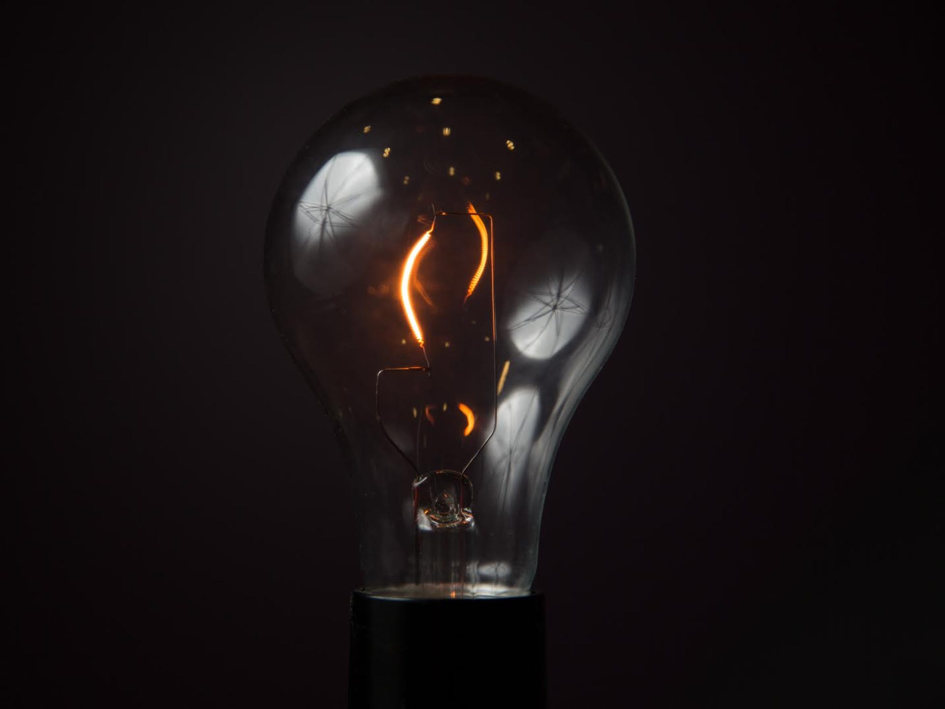 incandescent-light-bulb.jpg