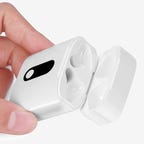 blandstrs-airpods-charging-case