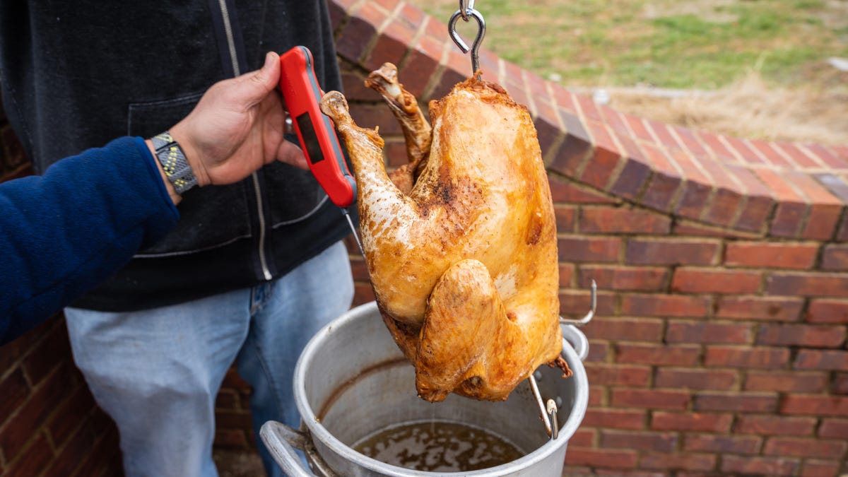 how-to-cook-turkey-outdoors-22
