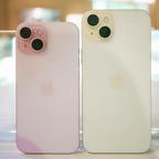 The back of the iPhone 15 (left) and iPhone 15 Plus (right)