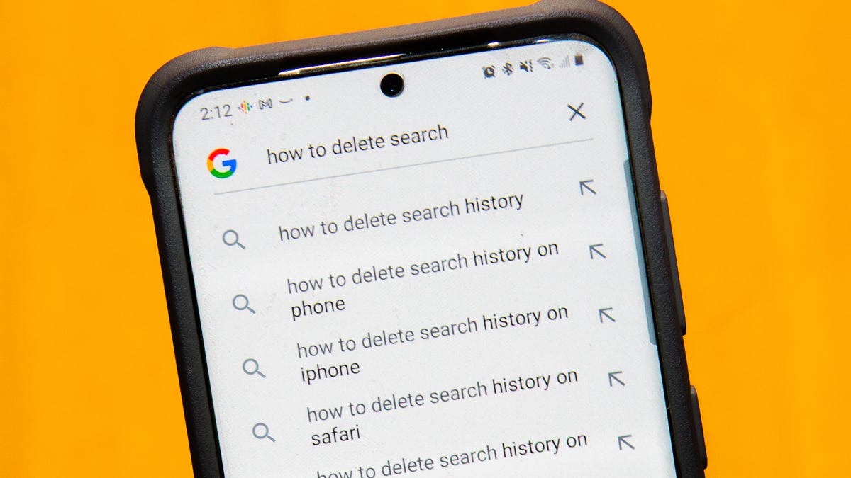 'How to delete your search' being searched in Google Chrome for a phone