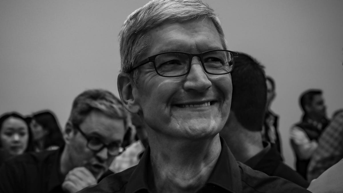 Tim Cook at the Steve Jobs Theater  apple-event-091218