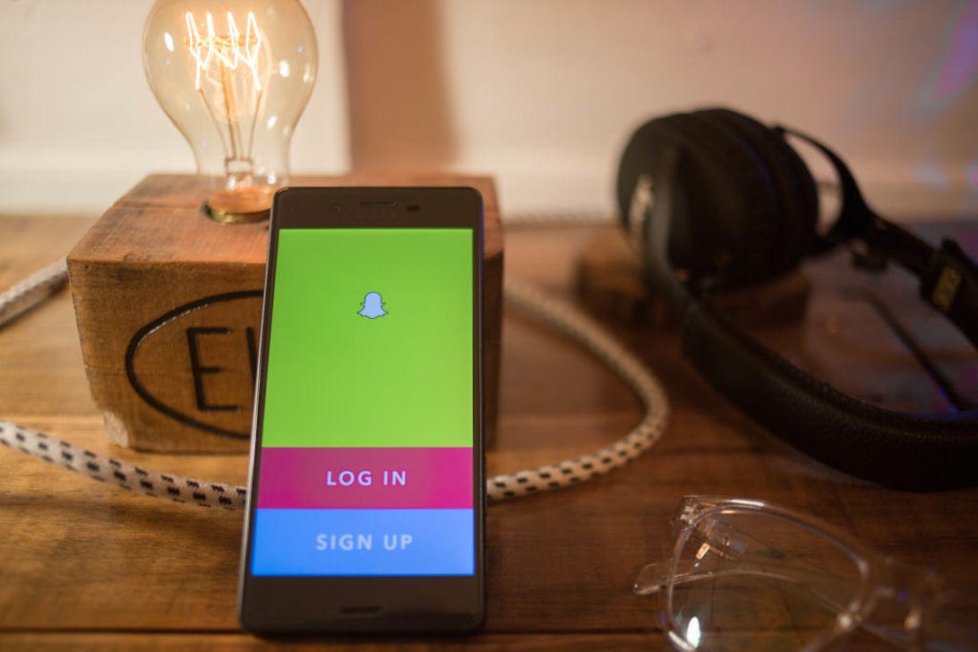 Pandora will now let you foist your music on friends via Snapchat