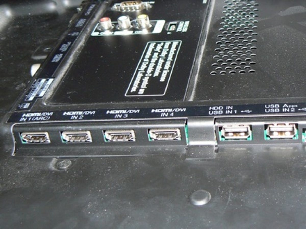 LG 42LW650T ports