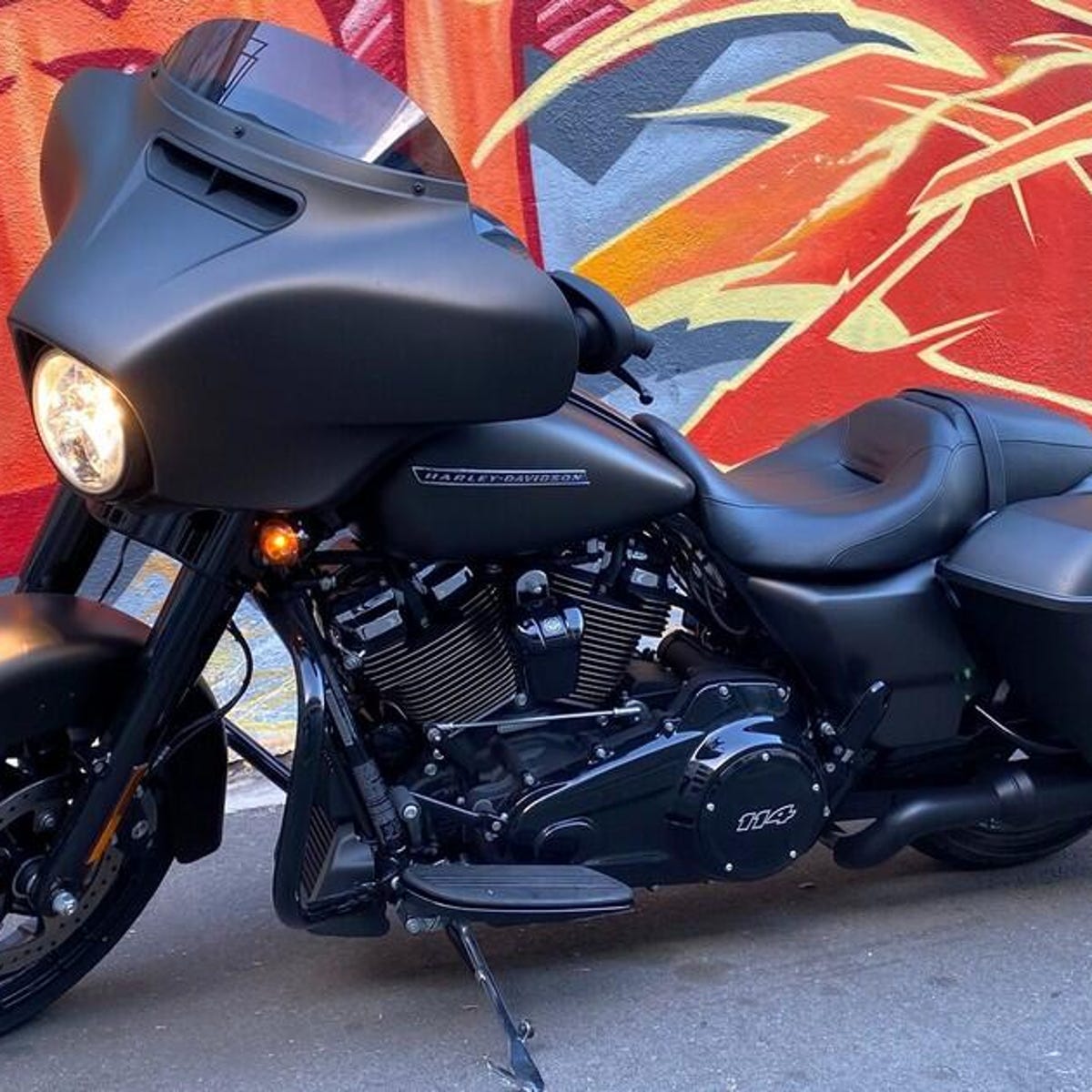 2019 Harley-Davidson Street Glide Special review: Wild hogs can't be broken  - CNET