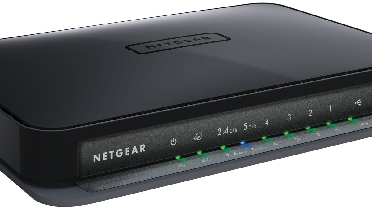 Netgear&apos;s first 450Mbps true dual-band router, the WNDR4000.