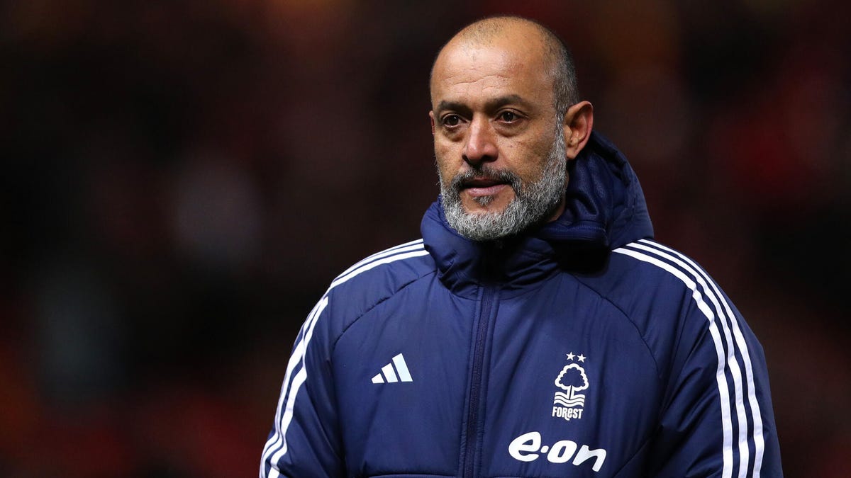 Nottingham Forest manager Nuno Espirito Santo looking out to the distance.