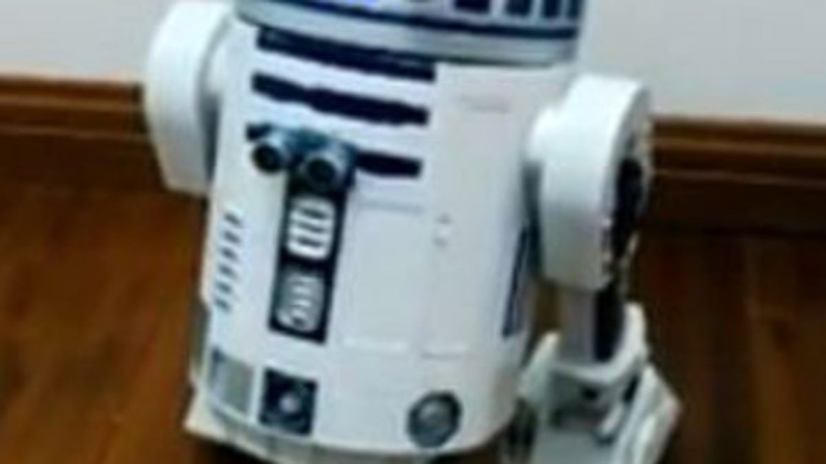 Student builds R2-D2 powered by Raspberry Pi - CNET