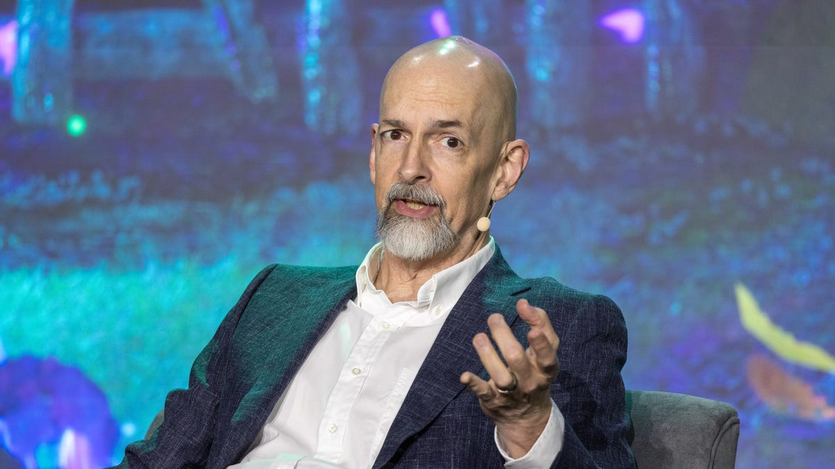 Neal Stephenson, author of the dystopian sci-fi novel Snow Crash that introduced the term metaverse, speaks at Augmented World Expo.