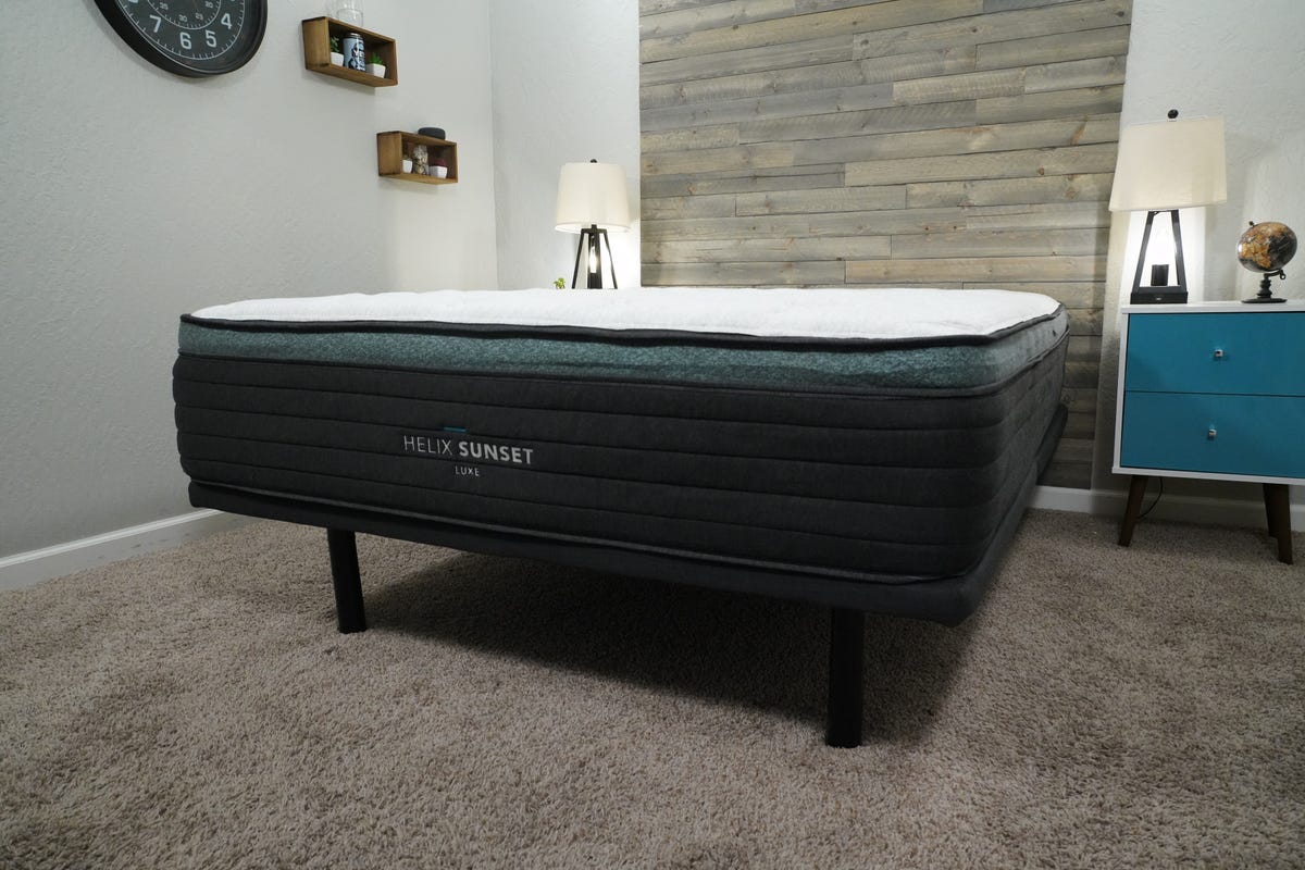 Helix Sunset Luxe mattress from the side.