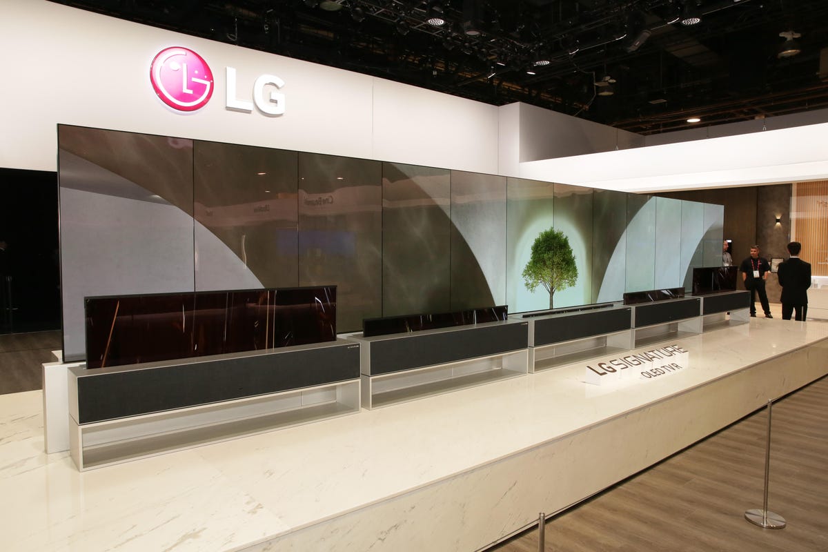 14-lg-booth-tvs-ces2019