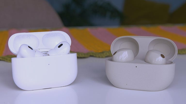 updated-airpods-pro-vs-sony-wf1000xm5-4