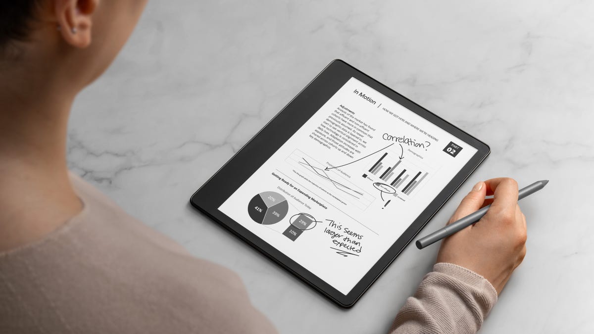 The Amazon Kindle Scribe comes with a stylus