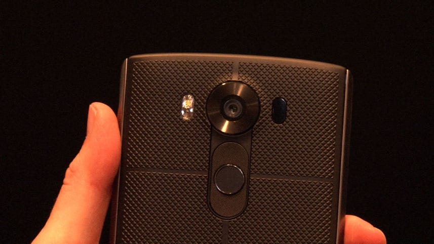 Up close with the LG V10's dual front-facing cameras