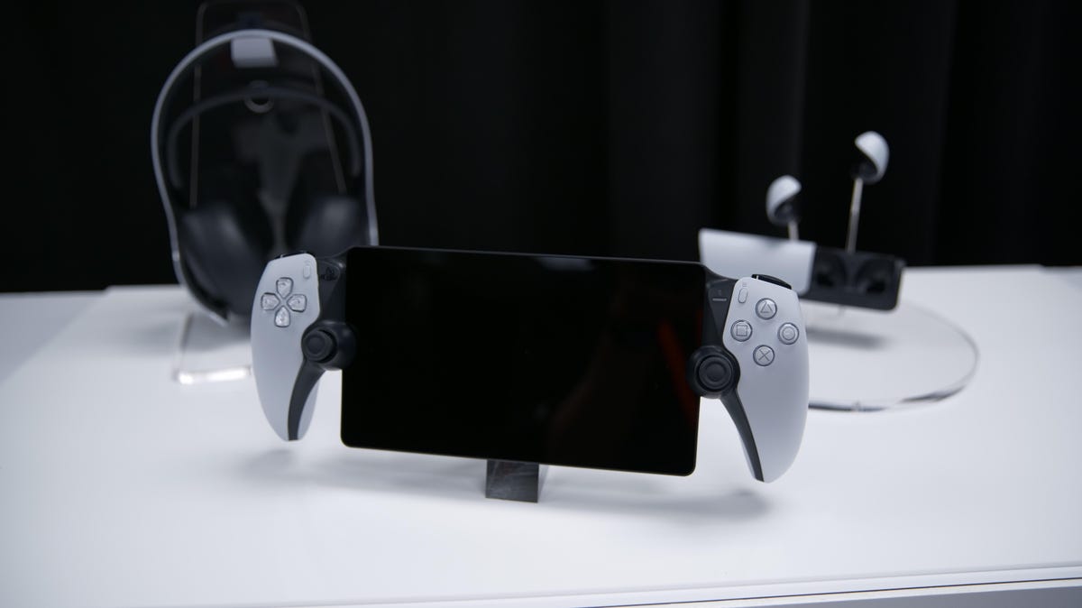 PlayStation Portal Hands-On: I Played Sony's New PS5 Handheld - CNET