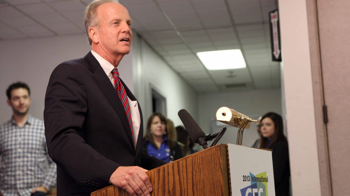 Other countries have changed their laws to lure startups, Sen. Jerry Moran said, while the United States has "done nothing."