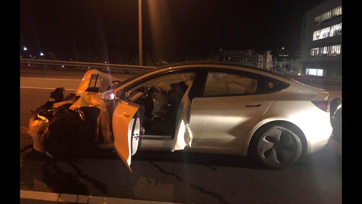 Tesla Model 3 Autopilot crash in Connecticut