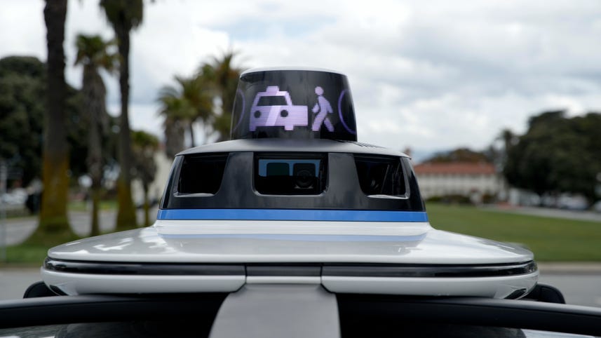 Test de la fonction de sortie sécurisée de Waymo dans un taxi autonome – Vidéo