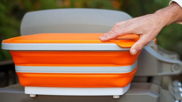collapsible grilling tray