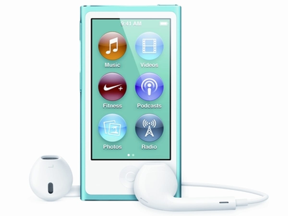 iPod nano 7th gen with earphones
