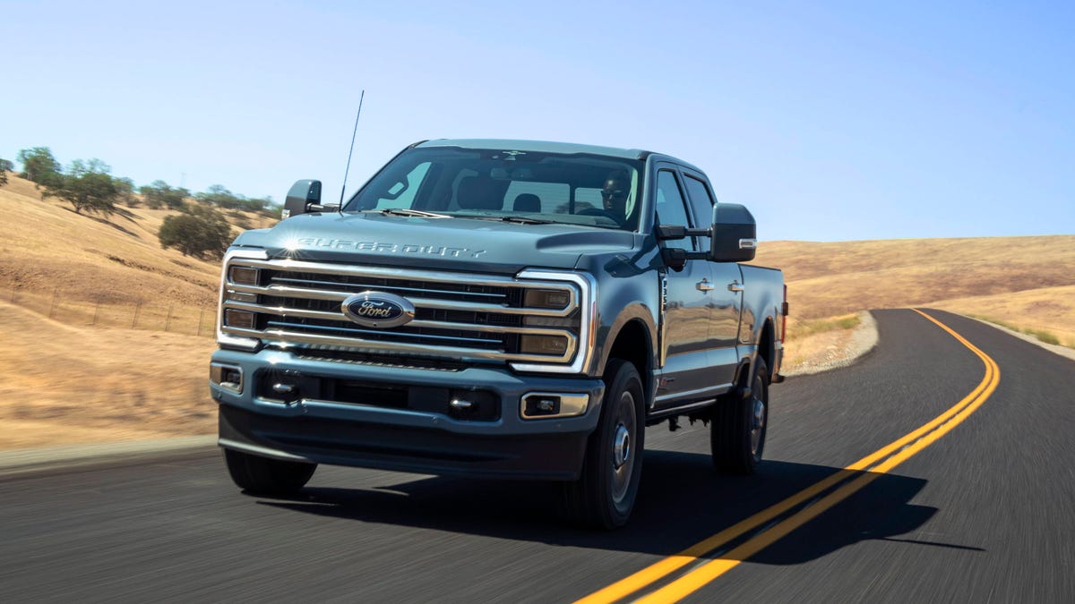 2023 Ford F-350 Super Duty Limited on road
