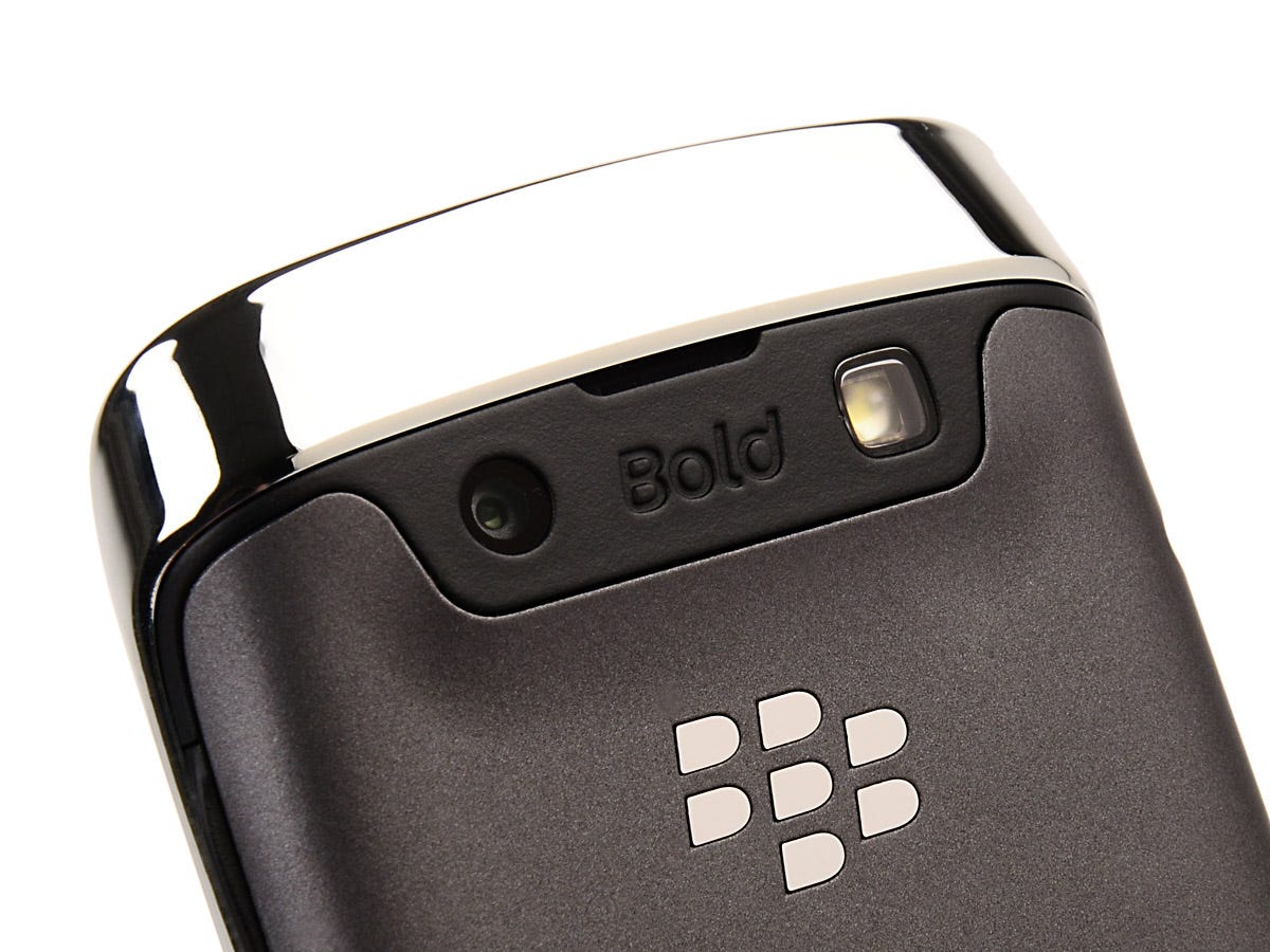orig-blackberry-bold-9790-camera.jpg