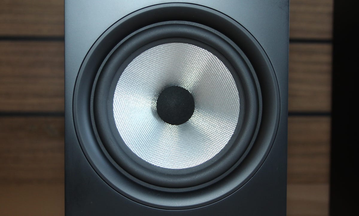bowers-and-wilkins-606-s2-2