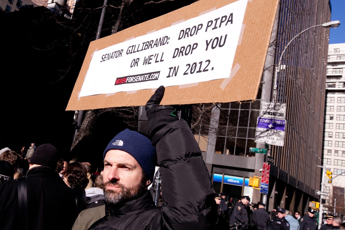 PIPA_SOPA_PROTEST_January18_2012_08.jpg