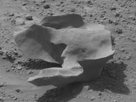<p>Curiosity's mast-mounted camera snapped this goofy rock on Jan. 28, 2023.</p>
